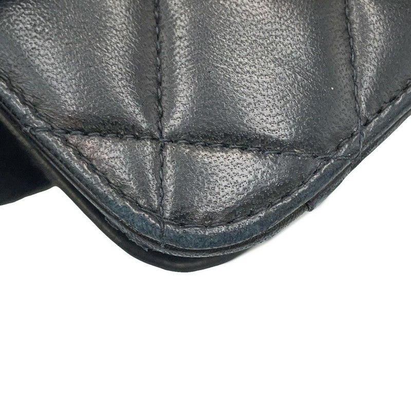 シャネル チェーンショルダーバッグ マトラッセ ココマーク プッシュロック ラムスキン A03570 CHANEL 黒