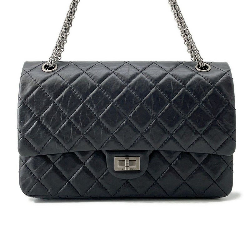 シャネル チェーンショルダーバッグ マトラッセ 2.55 ダブルフラップ エイジドカーフレザー A37590 CHANEL 黒