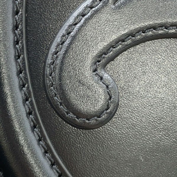 セリーヌ ショルダーバッグ オーバルパース キュイルトリオンフ 10I703 CELINE 黒