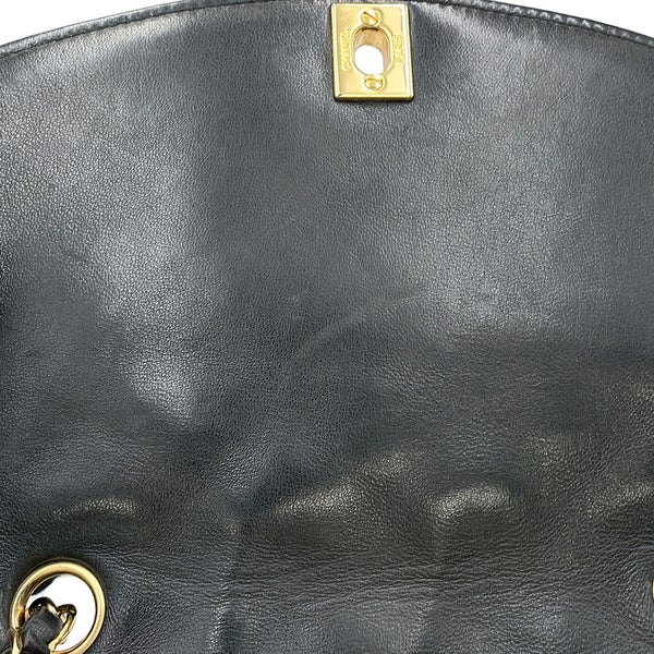 シャネル チェーンショルダーバッグ マトラッセ22 ココマーク ダイアナ シングルチェーン A01164 CHANEL 黒