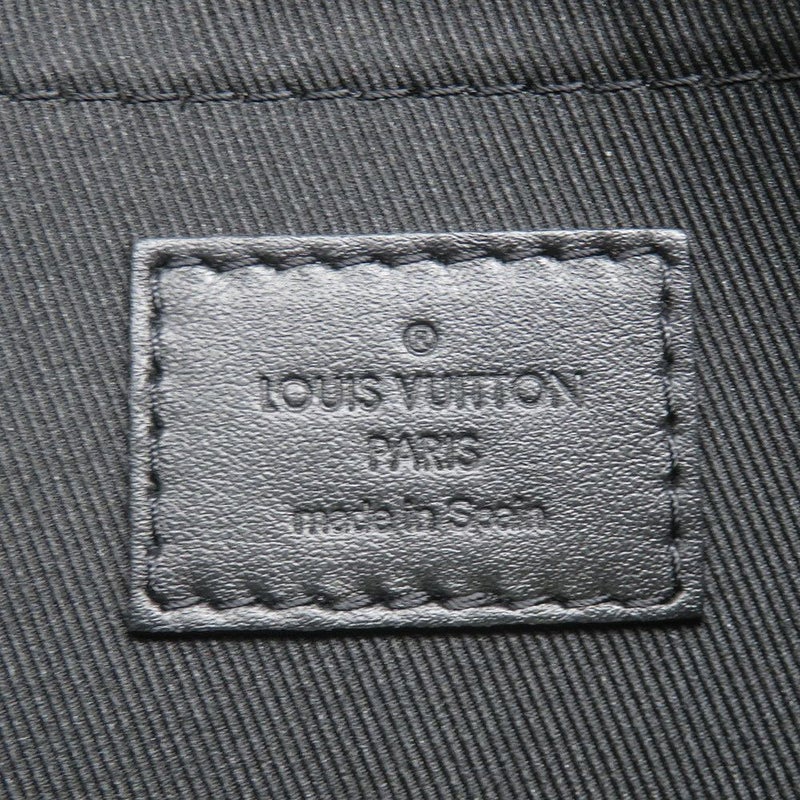 ルイヴィトン クラッチバッグ モノグラム・シャドウ ポシェット・トゥ・ゴー M81570 ブラック 黒