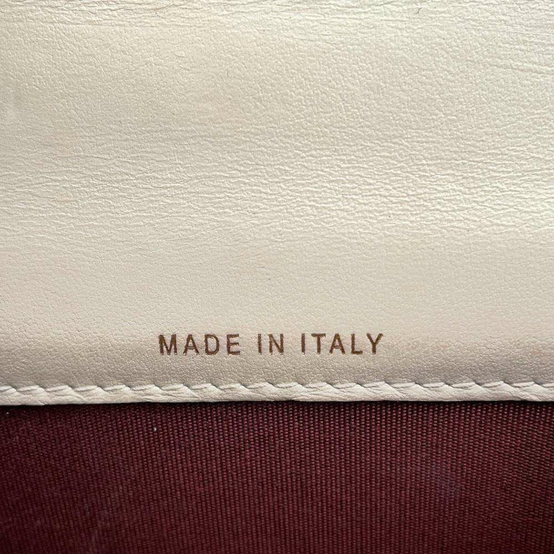 シャネル チェーンショルダーバッグ マイクロ ミニ マトラッセ ココマーク ラムスキン AP2629 ポシェット 白