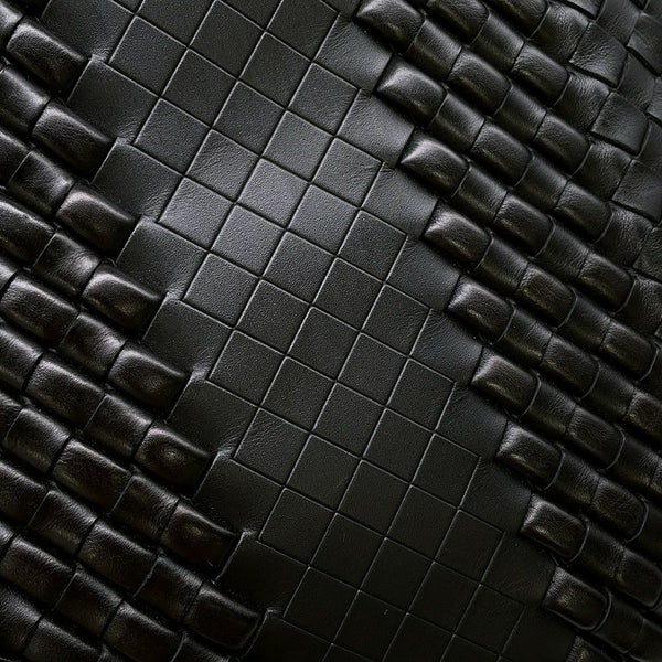 ボッテガヴェネタ ショルダーバッグ イントレチャート レザー BOTTEGA VENETA バッグ 黒