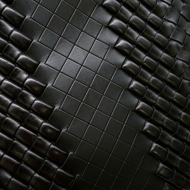 ボッテガヴェネタ ショルダーバッグ イントレチャート レザー BOTTEGA VENETA バッグ 黒