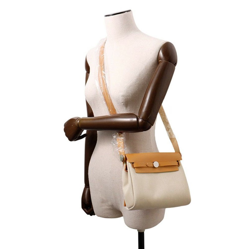 エルメス ショルダーバッグ エールバッグジップ ミニ ナチュラルサブレ/エクリュ/シルバー金具 トワルミリタリー/ヴァッシュハンター K刻印