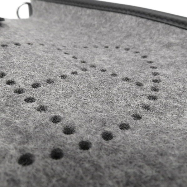 エルメス ショルダーバッグ エブリンTPM 111cm ブラック/グリモワイヤン/シルバー金具 フェルト/スイフト Y刻印 黒