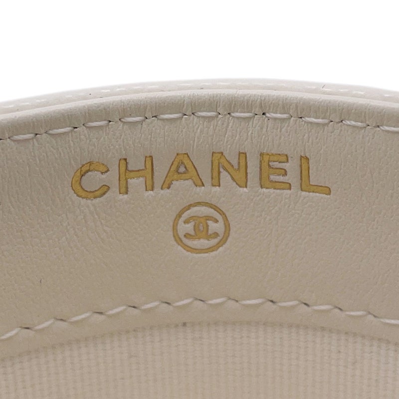 シャネル カードケース 24/25年 メティエダール コレクション ココマーク キャビアスキン AP4706 CHANEL 白