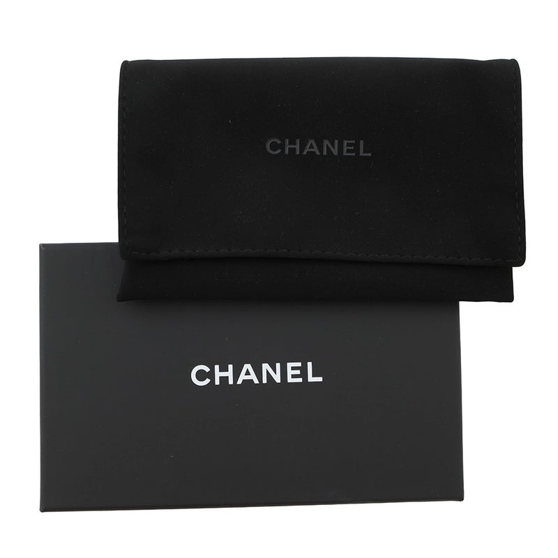 シャネル カードケース 24/25年 メティエダール コレクション ココマーク キャビアスキン AP4706 CHANEL 白