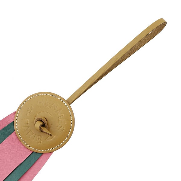 エルメス バッグチャーム パドック フロット ナチュラルサブレ/ローズアザレ/マラカイト ヴァッシュハンター/ラムスキン