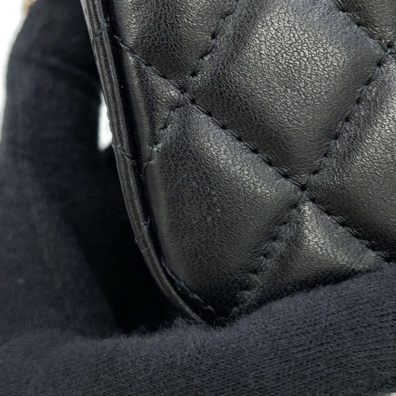 シャネル チェーンショルダーバッグ マトラッセ ココマーク クラシック チェーンクラッチ ラムスキン AP2475 CHANEL 黒