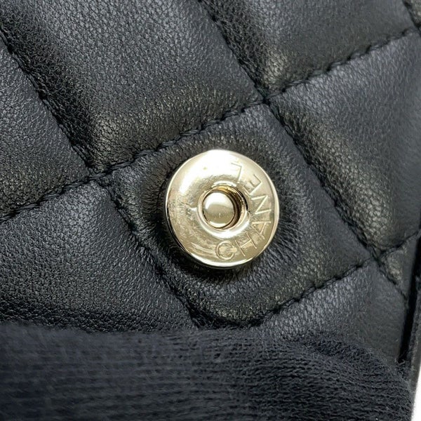 シャネル チェーンショルダーバッグ マトラッセ ココマーク クラシック チェーンクラッチ ラムスキン AP2475 CHANEL 黒