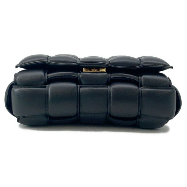 ボッテガヴェネタ ショルダーバッグ パデッド カセット マキシイントレチャート 591970 BOTTEGA VENETA 黒