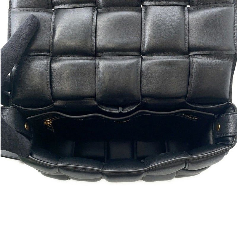 ボッテガヴェネタ ショルダーバッグ パデッド カセット マキシイントレチャート 591970 BOTTEGA VENETA 黒