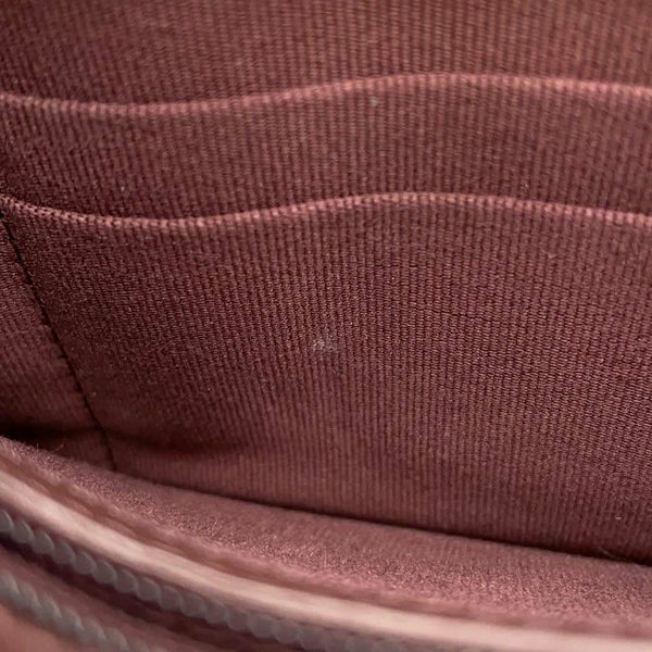 シャネル チェーンウォレット マトラッセ ココマーク キャビアスキン AP2096 CHANEL 財布 フラップフォンケース バッグ 黒