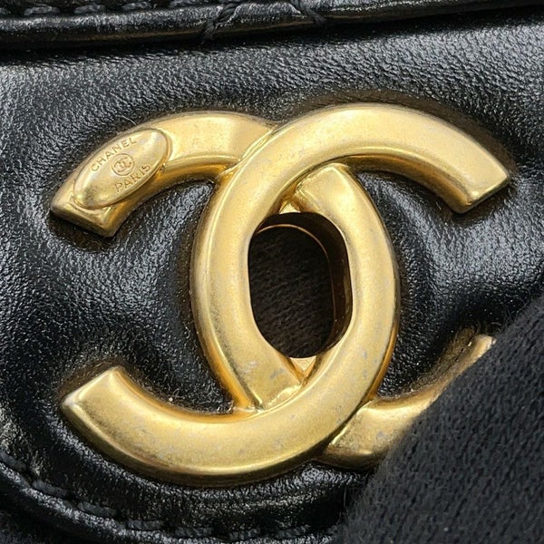 シャネル ショルダーバッグ ココマーク マトラッセ マキシボーリングバッグ カーフレザー AS4812  CHANEL 黒