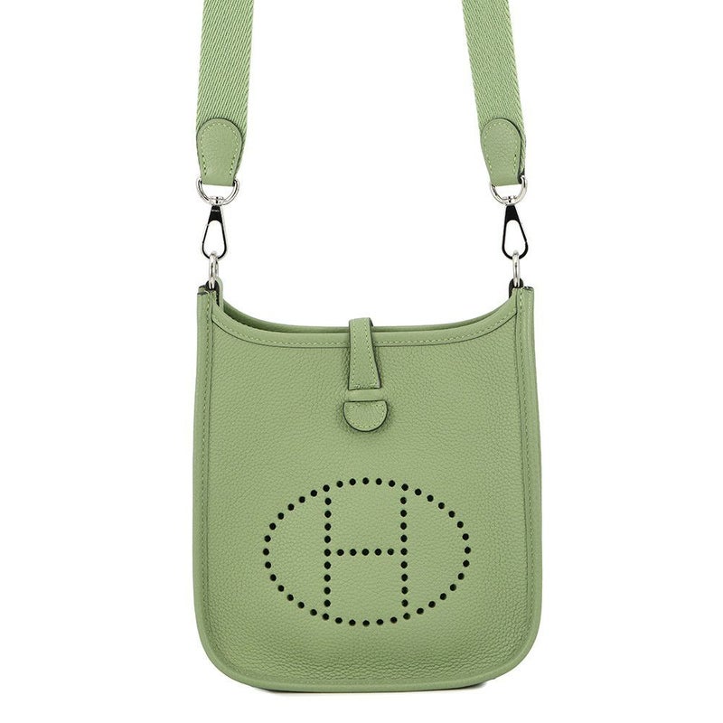 エルメス ショルダーバッグ エブリンTPM 111cm ヴェールクリケット/シルバー金具 トリヨンクレマンス Y刻印