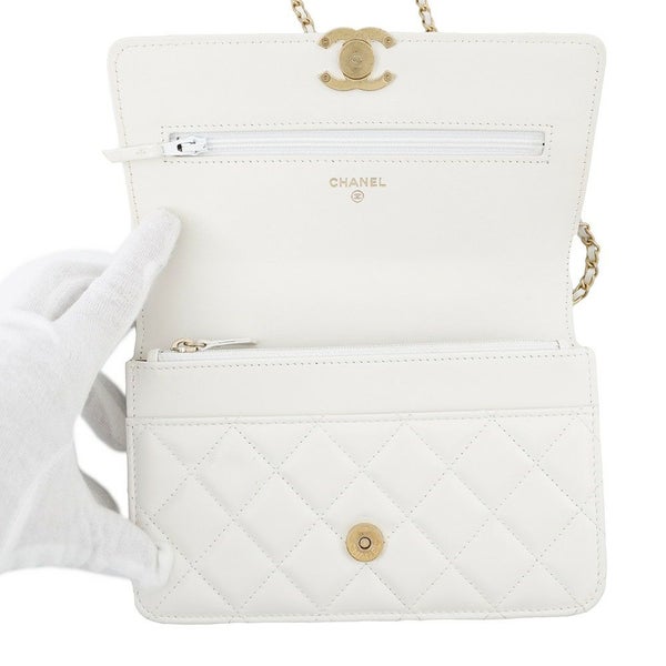 シャネル チェーンウォレット マトラッセ ココマーク ラムスキン AP2289 CHANEL ショルダーバッグ 財布 白