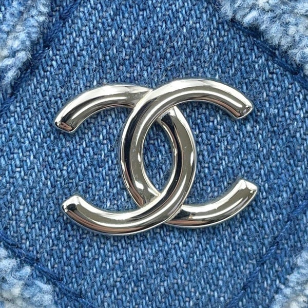 シャネル チェーンウォレット マトラッセ ココマーク デニム A33814 CHANEL 財布