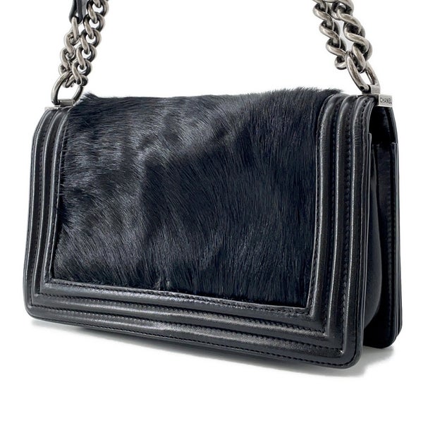 シャネル チェーンショルダーバッグ ココマーク ボーイシャネル キャビアスキン CHANEL BOY CHANEL 黒 セール品