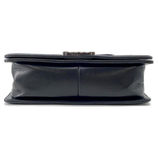シャネル チェーンショルダーバッグ ココマーク ボーイシャネル キャビアスキン CHANEL BOY CHANEL 黒 セール品