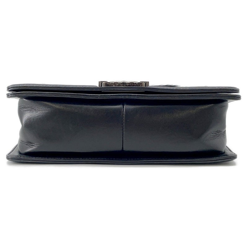 シャネル チェーンショルダーバッグ ココマーク ボーイシャネル キャビアスキン CHANEL BOY CHANEL 黒 セール品