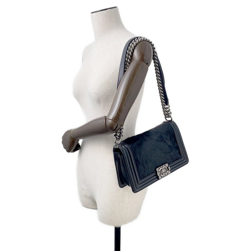 シャネル チェーンショルダーバッグ ココマーク ボーイシャネル キャビアスキン CHANEL BOY CHANEL 黒 セール品