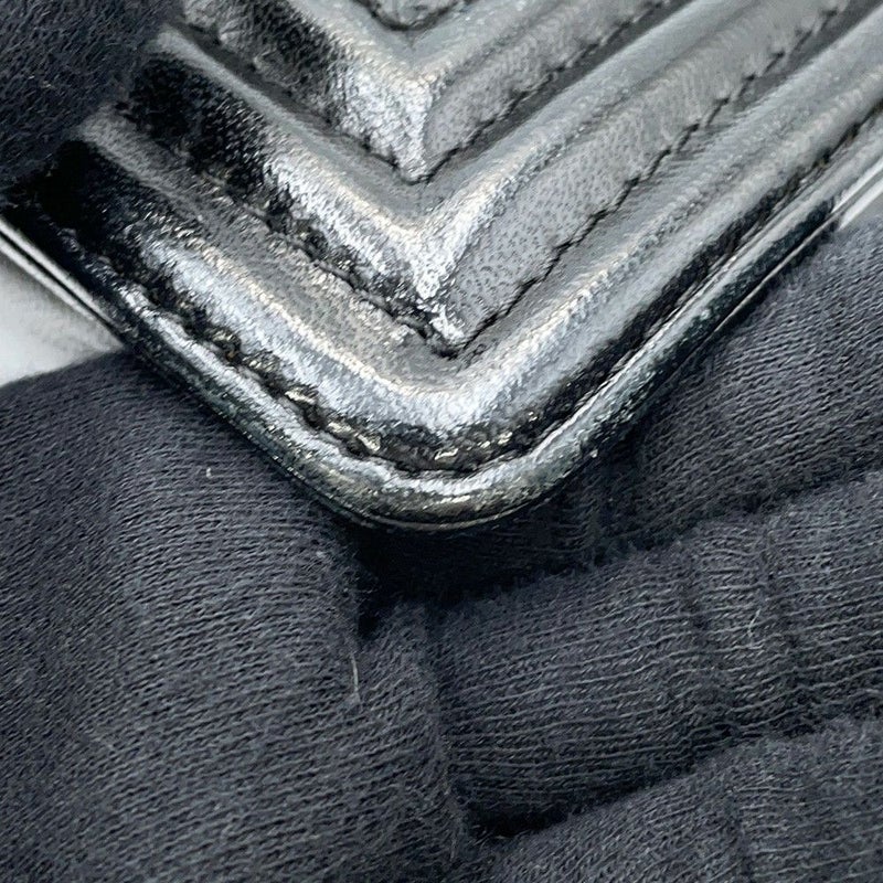 シャネル チェーンショルダーバッグ ココマーク ボーイシャネル キャビアスキン CHANEL BOY CHANEL 黒 セール品