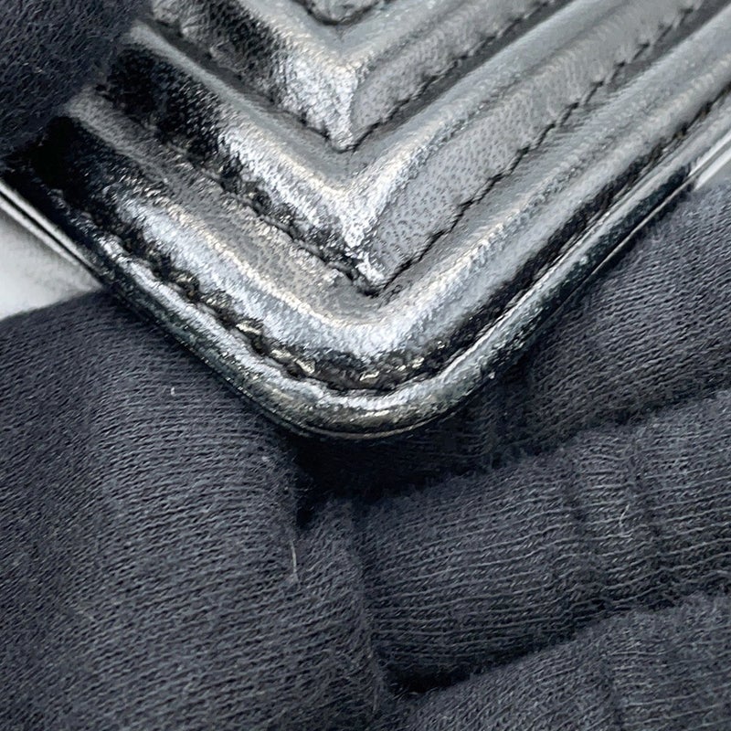 シャネル チェーンショルダーバッグ ココマーク ボーイシャネル キャビアスキン CHANEL BOY CHANEL 黒 セール品