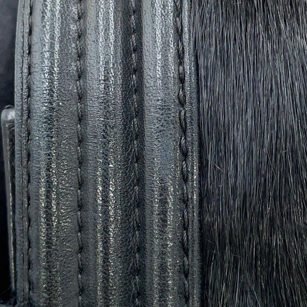 シャネル チェーンショルダーバッグ ココマーク ボーイシャネル キャビアスキン CHANEL BOY CHANEL 黒 セール品