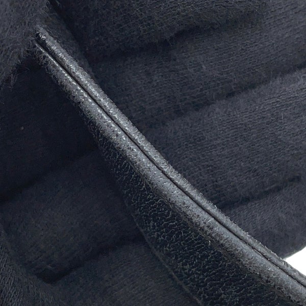 シャネル チェーンショルダーバッグ ココマーク ボーイシャネル キャビアスキン CHANEL BOY CHANEL 黒 セール品