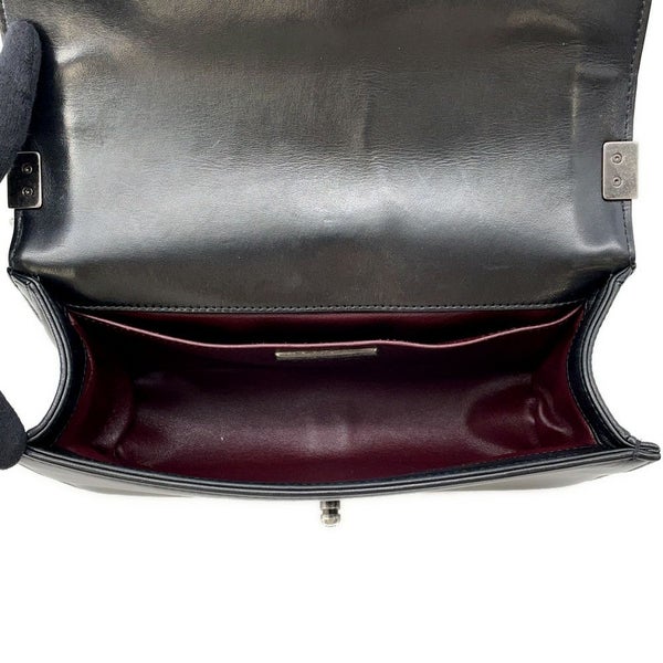 シャネル チェーンショルダーバッグ ボーイシャネル レザー ファー CHANEL 黒