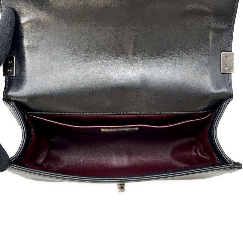 シャネル チェーンショルダーバッグ ボーイシャネル レザー ファー CHANEL 黒