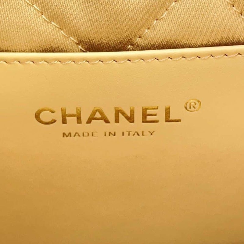 シャネル ハンドバッグ CHANEL 22 ミニ ココマーク シャイニーカーフレザー AS3980 2wayショルダーバッグ 白