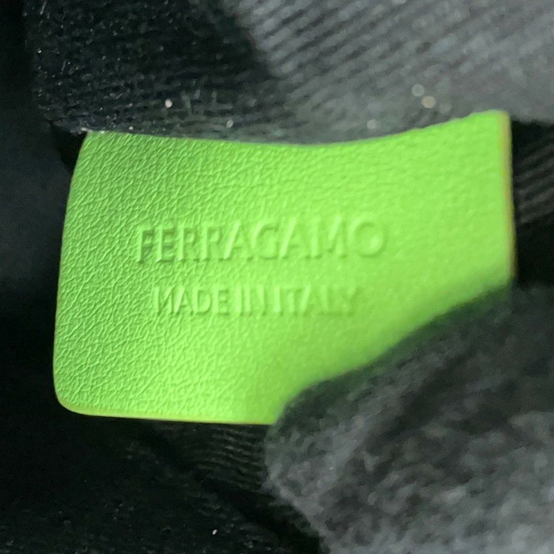 サルヴァトーレ・フェラガモ クラッチバッグ レザー 241390 Ferragamo