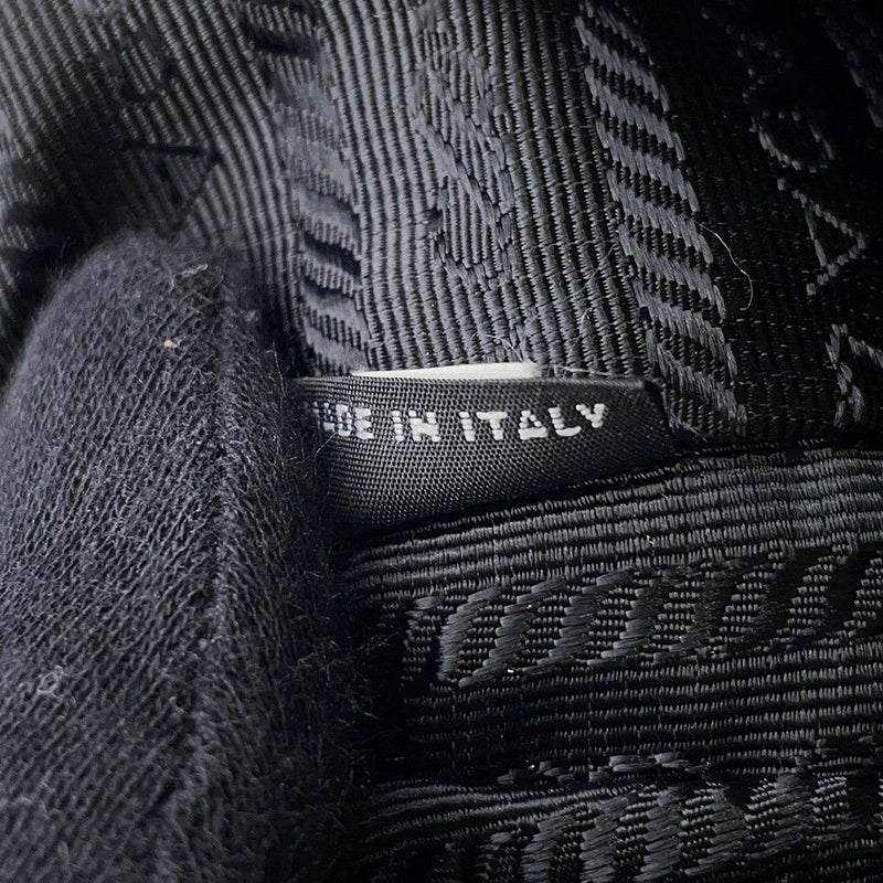 プラダ ショルダーバッグ Re-Edition 2005 Re-Nylon ナイロン 1BH204 PRADA 黒