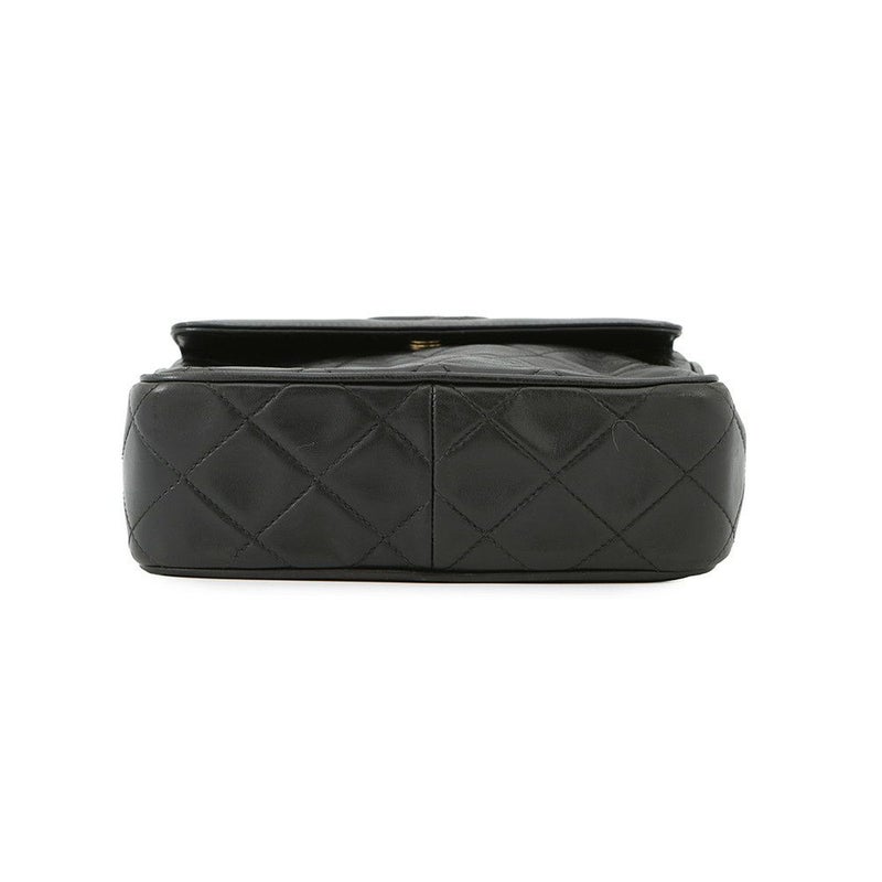 シャネル チェーンショルダーバッグ マトラッセ タッセル ラムスキン CHANEL バッグ 黒