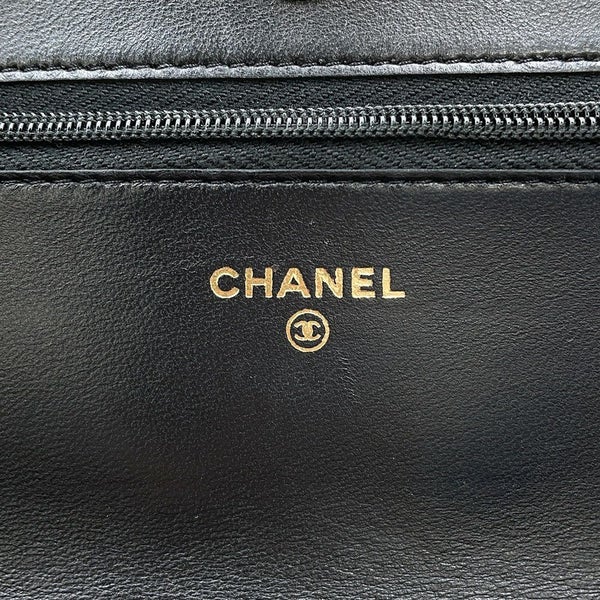 シャネル チェーンウォレット クラシック マトラッセ ココマーク ラムスキン AP0250 CHANEL 財布 黒