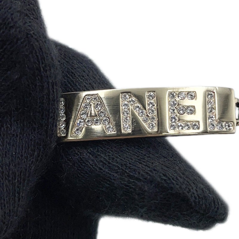 シャネル チョーカー ロゴプレート チェーン B21V AB4711 CHANEL ネックレス アクセサリー 黒
