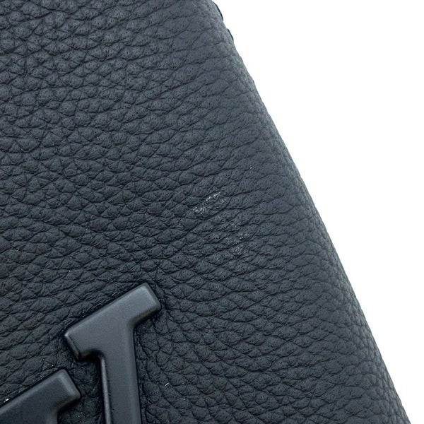ルイヴィトン クラッチバッグ グレインレザー テイクオフ・ポーチ M69837 LOUIS VUITTON ブラック 黒 メンズ