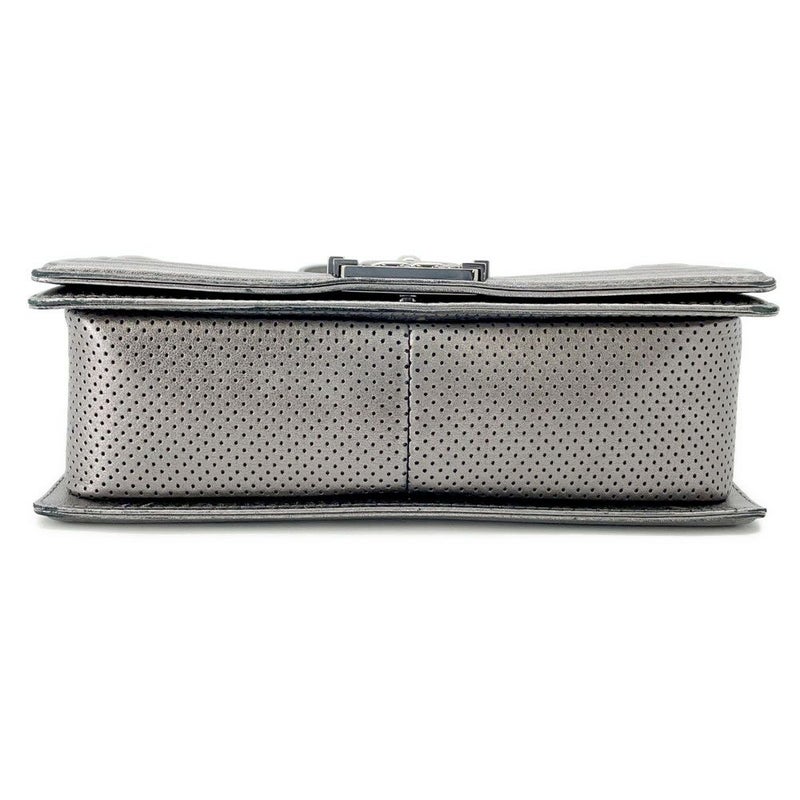 シャネル チェーンショルダーバッグ ボーイシャネル ラムスキン A67086  CHANEL バッグ シルバー