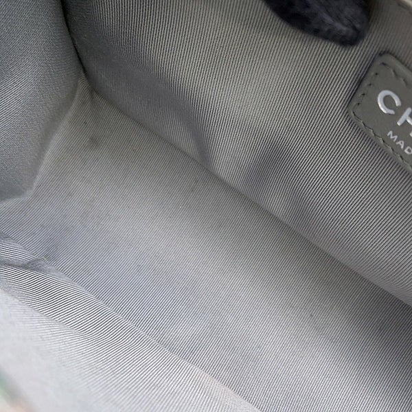 シャネル チェーンショルダーバッグ ボーイシャネル ラムスキン A67086  CHANEL バッグ シルバー