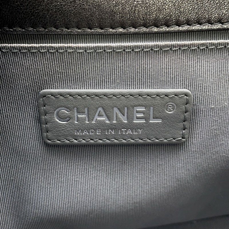 シャネル チェーンショルダーバッグ ボーイシャネル ラムスキン A67086  CHANEL バッグ シルバー