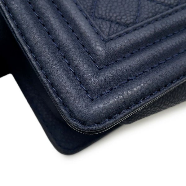 シャネル チェーンショルダーバッグ ボーイシャネル キャビアスキン A67086 CHANEL バッグ