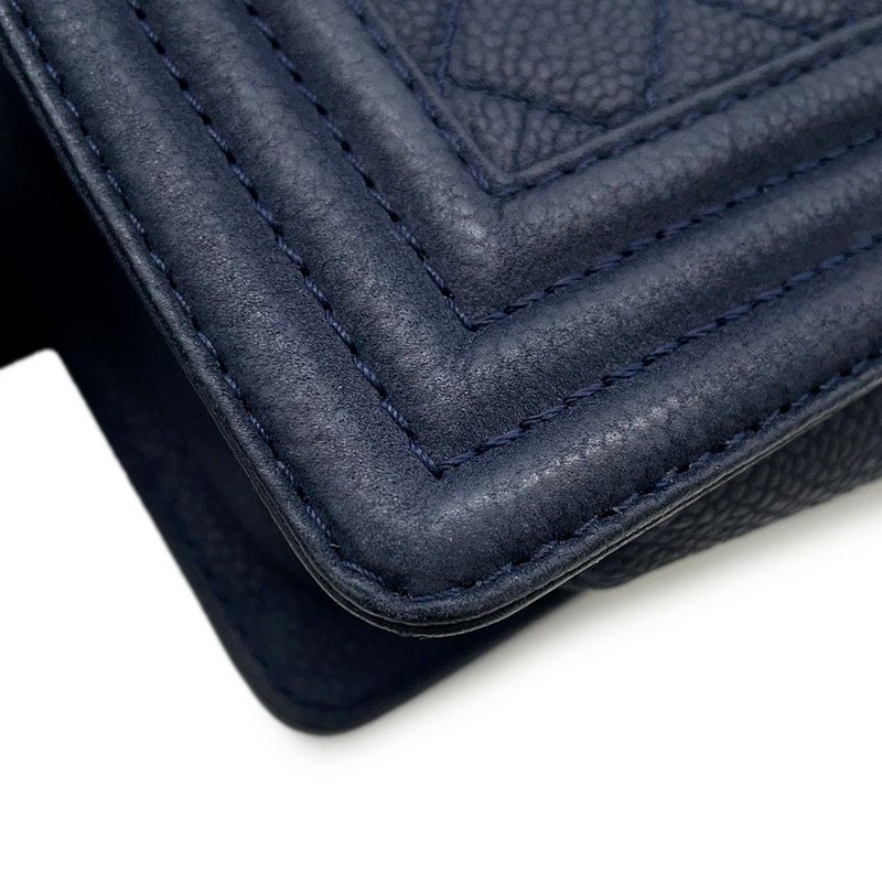 シャネル チェーンショルダーバッグ ボーイシャネル キャビアスキン A67086 CHANEL バッグ