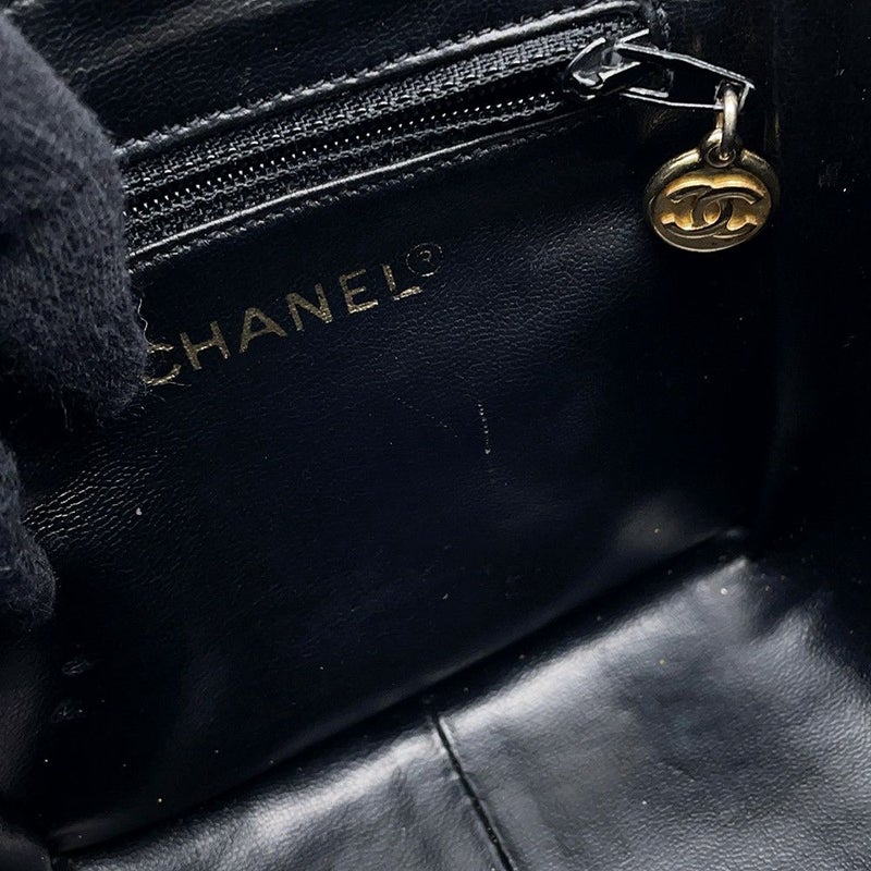シャネル チェーンショルダーバッグ マトラッセ バニティバッグ キャビアスキン CHANEL バッグ 黒