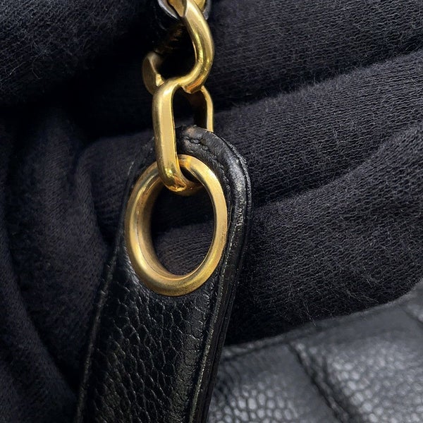 シャネル チェーンショルダーバッグ マトラッセ バニティバッグ キャビアスキン CHANEL バッグ 黒