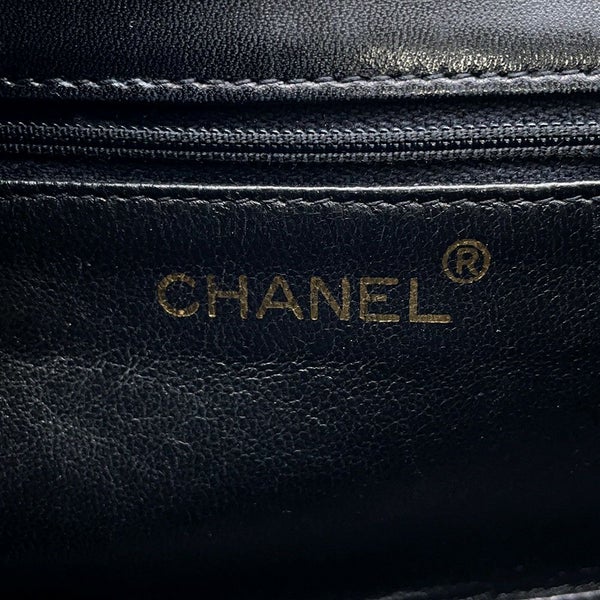 シャネル ショルダーバッグ フルフラップ マトラッセ ココマーク ラムスキン CHANEL バッグ 黒