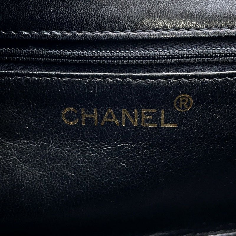 シャネル ショルダーバッグ フルフラップ マトラッセ ココマーク ラムスキン CHANEL バッグ 黒