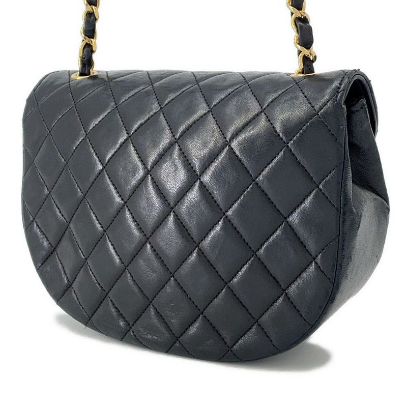 シャネル マトラッセ ハーフムーン チェーンショルダーバッグ ココマーク ラムスキン CHANEL バッグ 黒