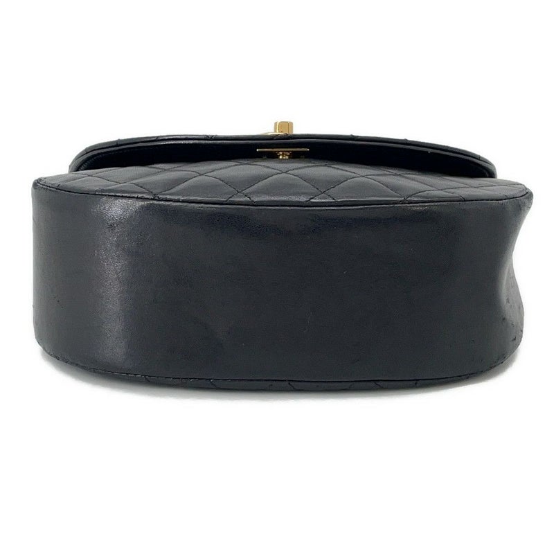 シャネル マトラッセ ハーフムーン チェーンショルダーバッグ ココマーク ラムスキン CHANEL バッグ 黒